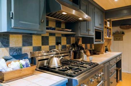 DIY Farmhouse Kitchen Remodel for Less Than $1,000 Image